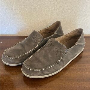 OluKai Women's Nohea Nubuck Leather Gray Loafers 10/40